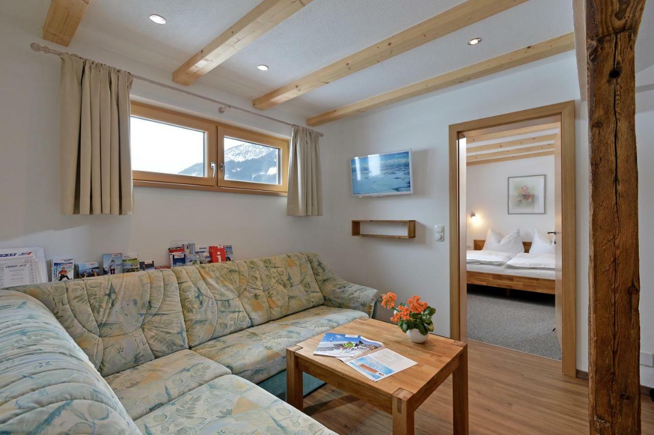 Haus Erika Apartment Brixen im Thale Luaran gambar