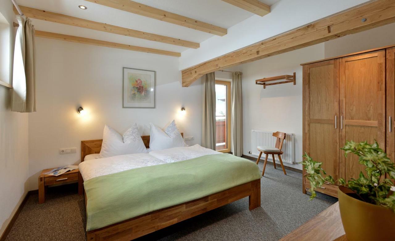 Haus Erika Apartment Brixen im Thale Luaran gambar