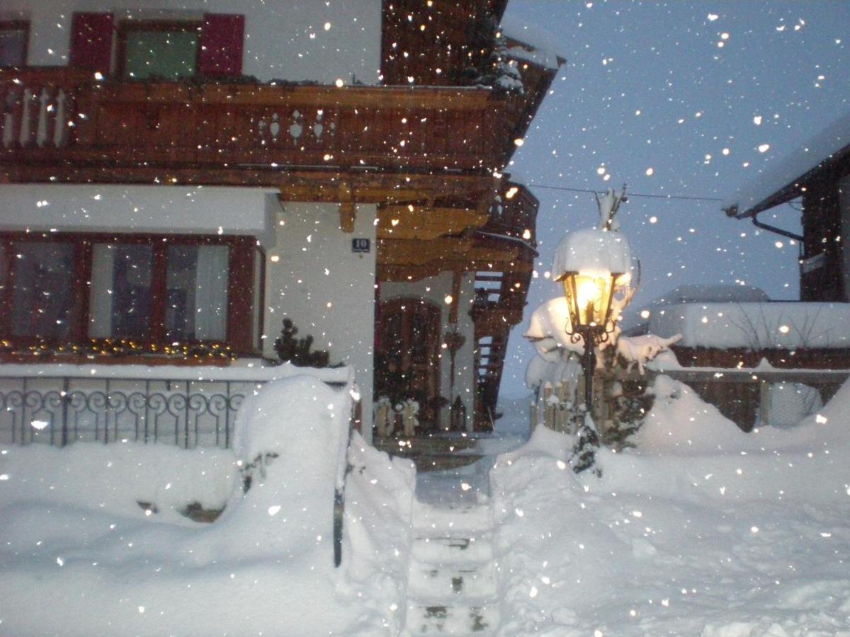 Haus Erika Apartment Brixen im Thale Luaran gambar