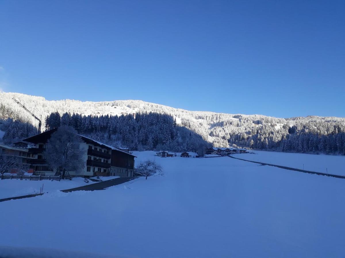 Haus Erika Apartment Brixen im Thale Luaran gambar